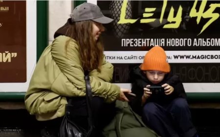 Ukrayna savaşı: Yetkililer, Kiev'in 52 gün sonra hava saldırısına uğradığını bildirdi