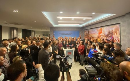 CHP İzmir’den ‘Anayasa’ ile Yargıtay’a tepki: İkinci yüzyılda kriz!