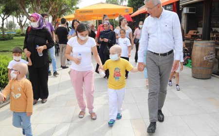 Başkan Tarhan Lösemili Çocukları Unutmadı