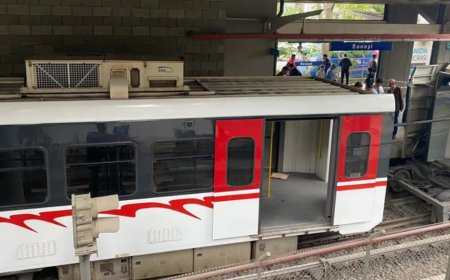 İzmir'de metro raydan çıktı, duvara çarptı