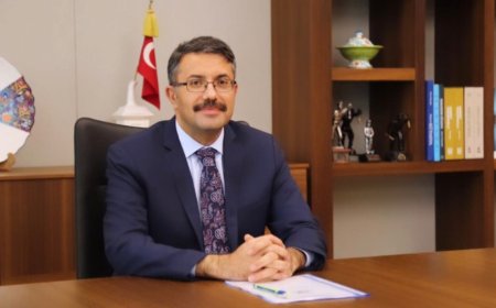 Ali Çelik - Hakkari Belediye Başkanı  