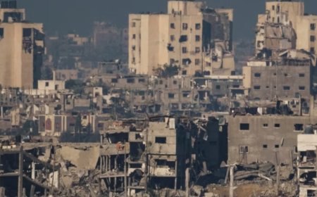 Gazze’de binlerce cansız beden enkaz altında