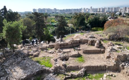 Başkan Tarhan kazı çalışmalarını yerinde inceledi