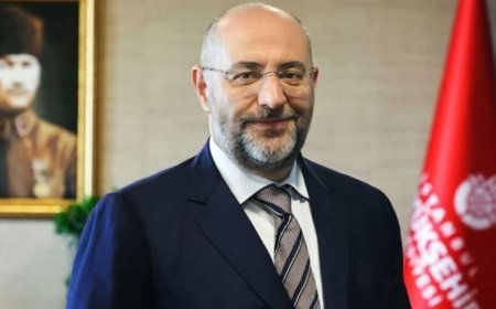 İstanbul Büyükşehir Belediyesi Genel Sekreter Yardımcısı Buğra Gökçe İstifa Ediyor