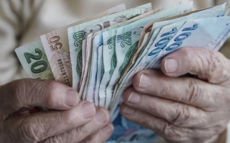 Çalışan Emeklilere Bir Müjde: 5 Bin TL İkramiye Kabul Edildi