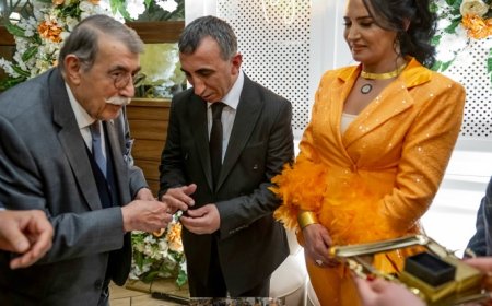 Turgay Akyüz ve Gözde Meral'ın Nişan Töreni Türkiye'nin Gündeminde