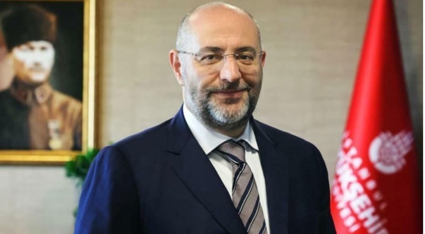 İstanbul Büyükşehir Belediyesi Genel Sekreter Yardımcısı Buğra Gökçe İstifa Ediyor