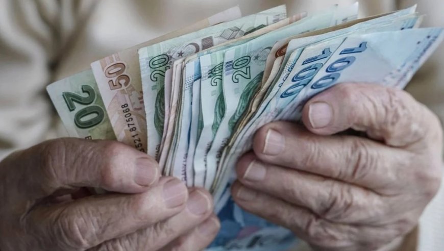 Çalışan Emeklilere Bir Müjde: 5 Bin TL İkramiye Kabul Edildi