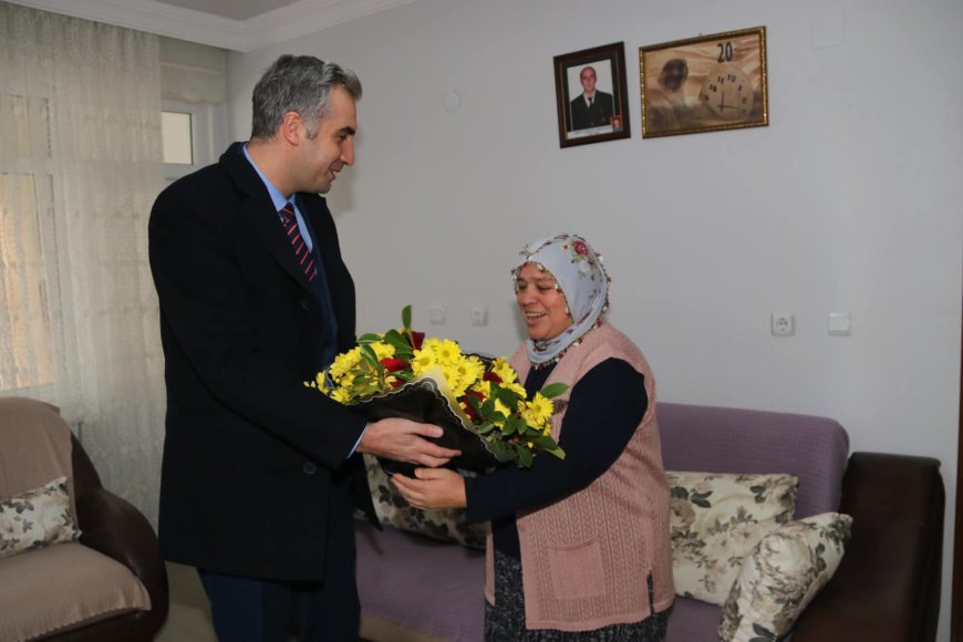 KAYMAKAM EFE KILIÇ, ŞEHİT AİLELERİNİ ZİYARET ETTİ