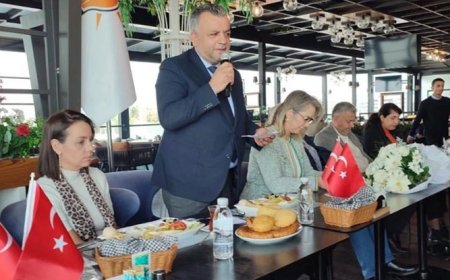 AK Parti Çiğli İlçe Başkanlığı'ndan Yeni Yönetim ve Hedefler