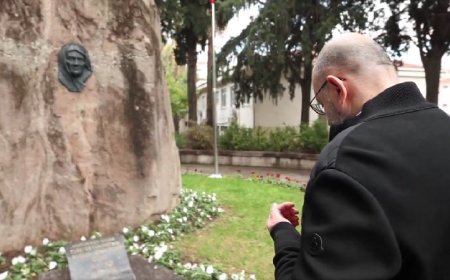 Buğra Gökce İzmir Mesaisine Başladı, CHP İl Başkanlığı'na Adaylık Dosyasını Teslim Edecek