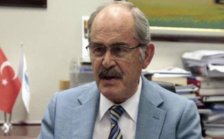 Yılmaz Büyükerşen, Belediye Başkanlığı İçin Adaylık Başvurusu Yaptı