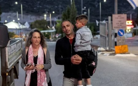 Filistinli hastalara yardım eden İsrailliler:  Zor durumdayız ama duramayız