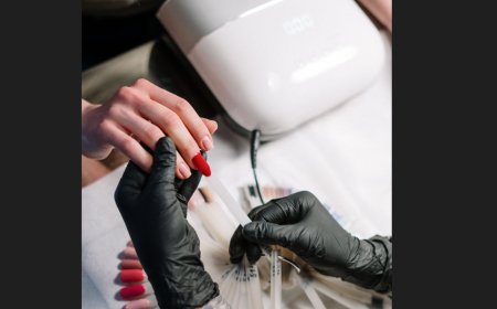 Kalıcı Oje ve Protez Tırnaklarda Gizli Tehlike: Akrilat Alerjisi