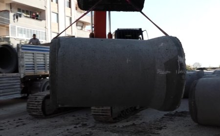 Edremit Belediyesi Altınkum'da alt yapı çalışmalarına devam ediyor