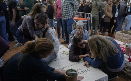 Tel Aviv: Askerler, yardım çığlıklarını pusu sanarak İsrailli rehineleri öldürdü