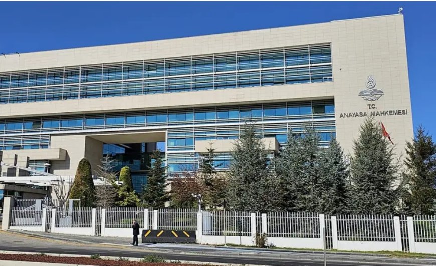 AYM, "Örgüt adına suç işleme" maddesini iptal etti