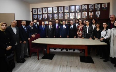 Adalet Bakanı Yılmaz Tunç İzmir Barosunu Ziyaret Etti