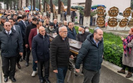Atatürk Sevdalısı, Hanri Benazus, Son Yolculuğuna Uğurlandı