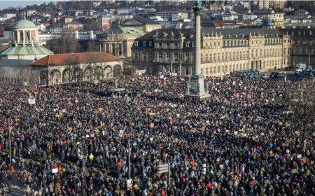 Almanya'da sağ popülist AfD'ye karşı kitlesel protestolar
