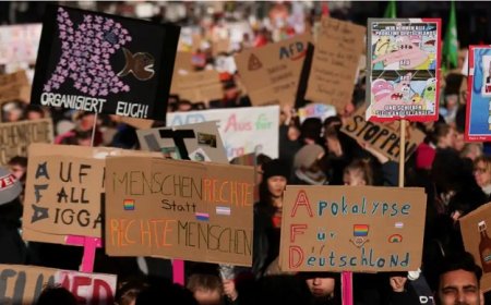 Almanya'da on binler aşırı sağa karşı yine sokakta