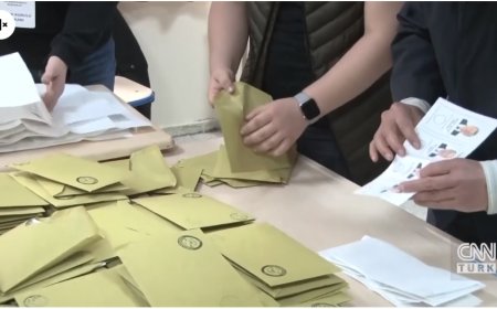 CHP'de İzmir belirsizliği: Büyükşehir ve ilçe adayları yine belirlenemedi