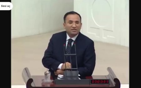 Bekir Bozdağ'ın, Fetullah Gülen'i övdüğü konuşması gündem oldu