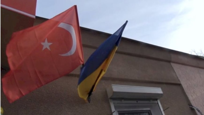 Bayrak indirildi ve çöpe atıldı!  Sayın Milletvekilleri neden tepki vermedi?