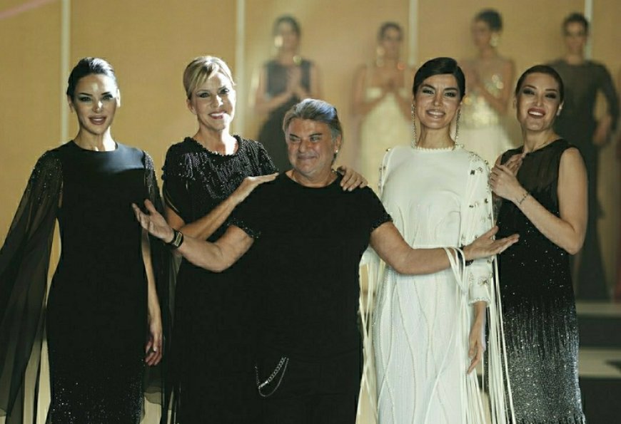 ÜNLÜ MODACI AHMET ERARSLAN’DAN MUHTEŞEM BİR DEFİLE.