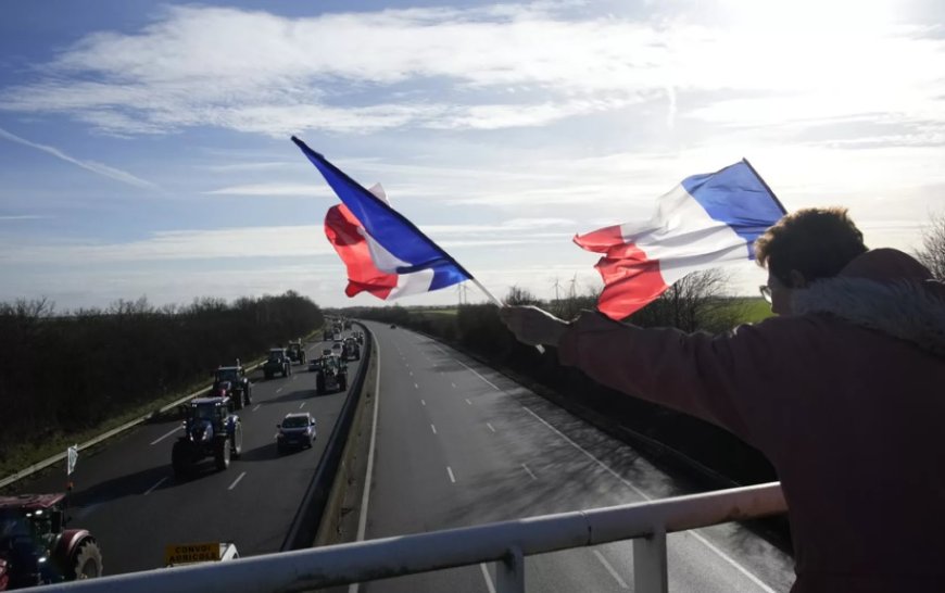 Fransa’da hükümetin tavizlerine rağmen çiftçi eylemleri sürüyor