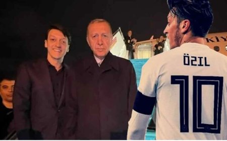 Alman basını yazdı: Mesut Özil siyasete atılıyor