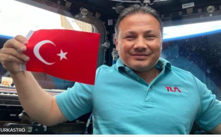 İlk Türk astronot Alper Gezeravcı'nın Dünya'ya dönüşü bir kez daha ertelendi