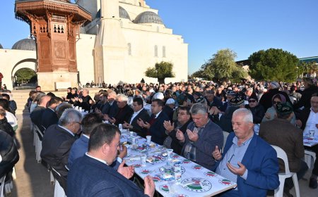 Depremde hayatlarını kaybeden vatandaşlarımız Kepez’de dualarla anıldı