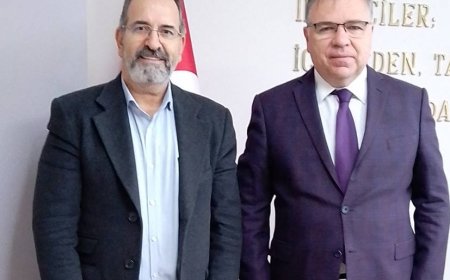 Foça Bağımsız Belediye Başkan Adayı Kaymakam Mehmet Türköz’ü ziyaret etti