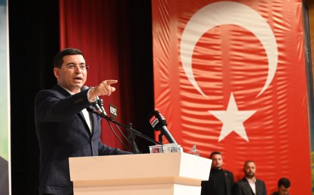 Tütüncü, Antalya’nın altın çağını hep beraber başlatalım