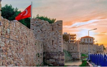 Taner Acar, Foça'nın eşsiz tarihi mirasını, doğal güzelliklerini koruyacağız