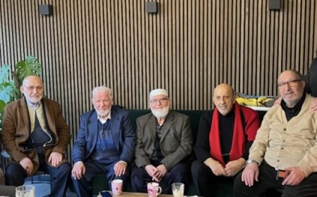 Hollanda'nın 8 Çınarı Bir Araya Geldiler Ve Çözülemeyen Sorunları Gündeme Getirdiler…