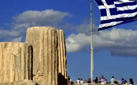 Yunanistan turizmde yeni bir rekor kırdı