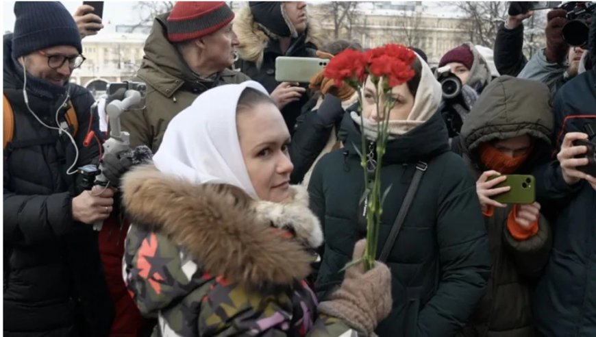 Rus askerlerin eşlerinin düzenlediği mitingde 27 gözaltı