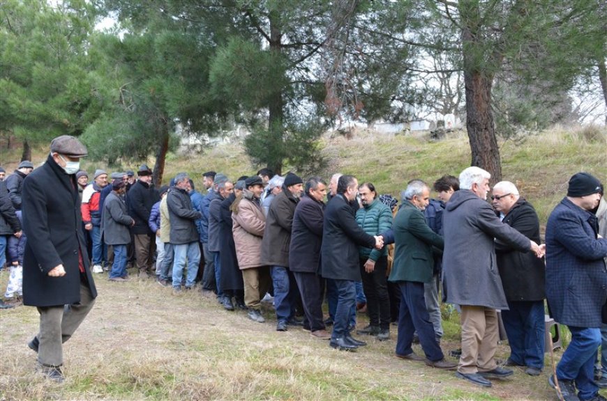 Emekli Öğretmen Necla Yücel Toprağa Verildi