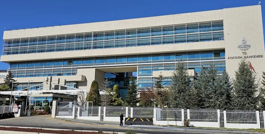 AYM'den internet sansürü kararlarına toplu ihlal