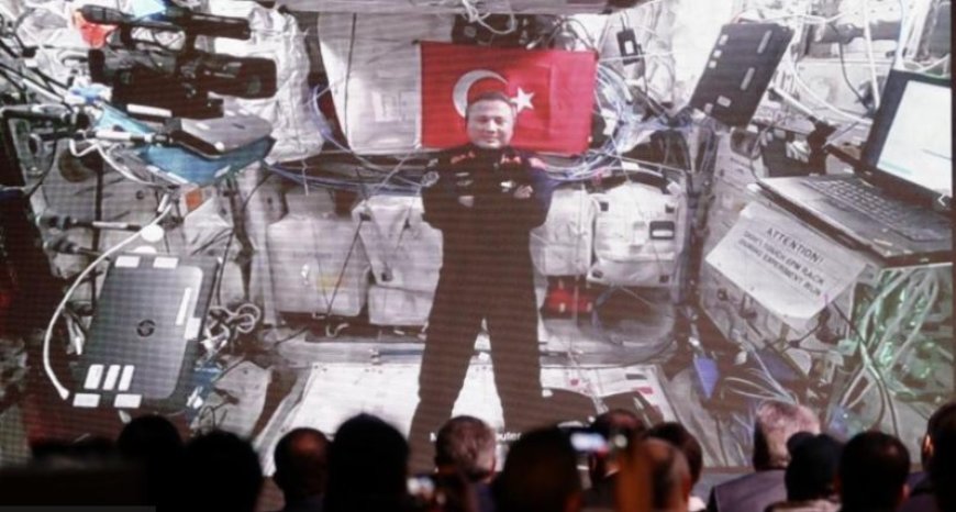 İlk Türk astronot Alper Gezeravcı Dünya'ya döndü