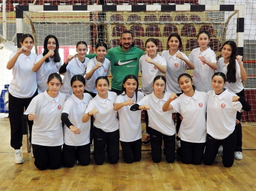 Kepez hentbola kupa yetmiyor