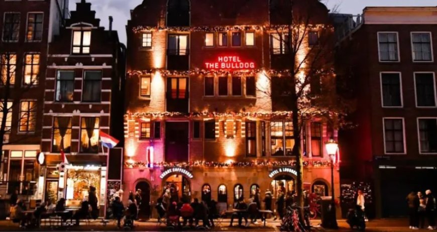 Amsterdam Belediyesi geri adım attı: Seks işçilerinin sabah saat 06:00’ya kadar çalışmasına izin verilecek