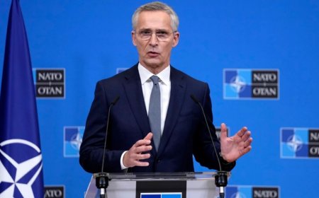 Stoltenberg'den Papa Francis'e tepki: Ukrayna'ya beyaz bayrak değil silah gerek