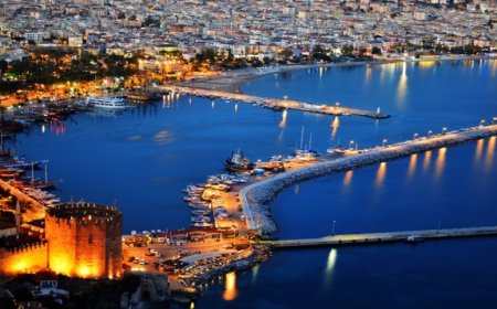 Antalya Seçim Arenası Harlıyor: Ünal ve Tütüncü İleri Giderken, Böcek Geride!