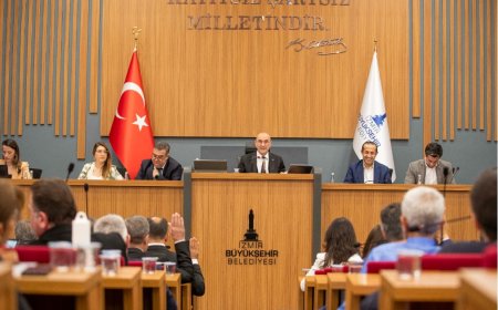 İzmir Büyükşehir'de gündem 'veda': Soyer dönemi kapandı