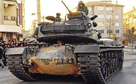 Şebnem Bursalı'ya FETÖ'den sonra 28 Şubatçı suçlaması!