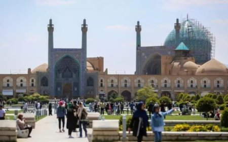 İsfahan: İsrail'in saldırdığı İran'ın stratejik bölgesi