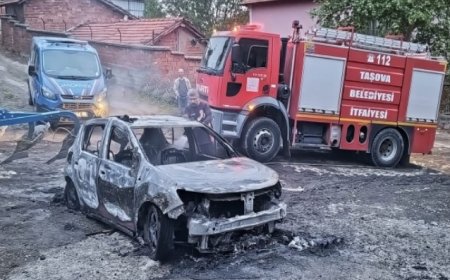 Uluköy'de Sabahın İlk Saatlerinde Otomobil Yangını